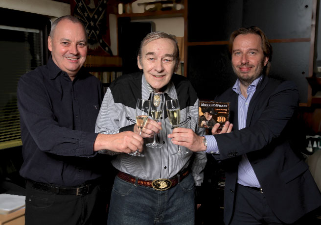 MIREK HOFFMANN 80 Osmdesát velkých českých country hitů. Hudební bilance legendy české country na 4CD!