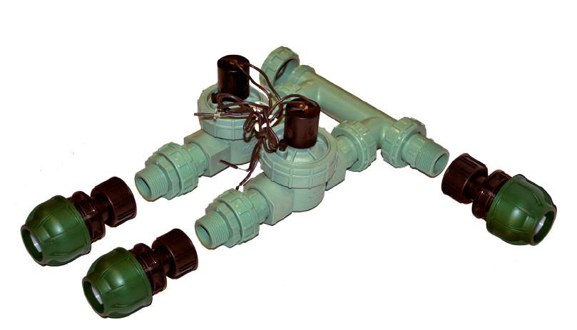 Manifoldy se vyrábějí v 1 provedení a proto se snadno spojují s potrubím 32 mm pomocí plastových mechanických šroubovacích spojek.