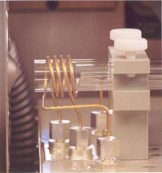ICP-OES Standardní hlavice: 15-20 l