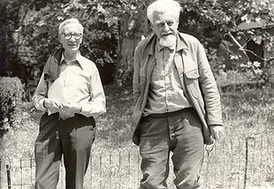 Nikolaas (Niko) Tinbergen 1907-1988, nizozemský biolog, etolog a ornitolog 15 měsíců v Grónsku(1932)-Studium společenského života Inuitů, společenského života zvířat studoval otázky instinktu a