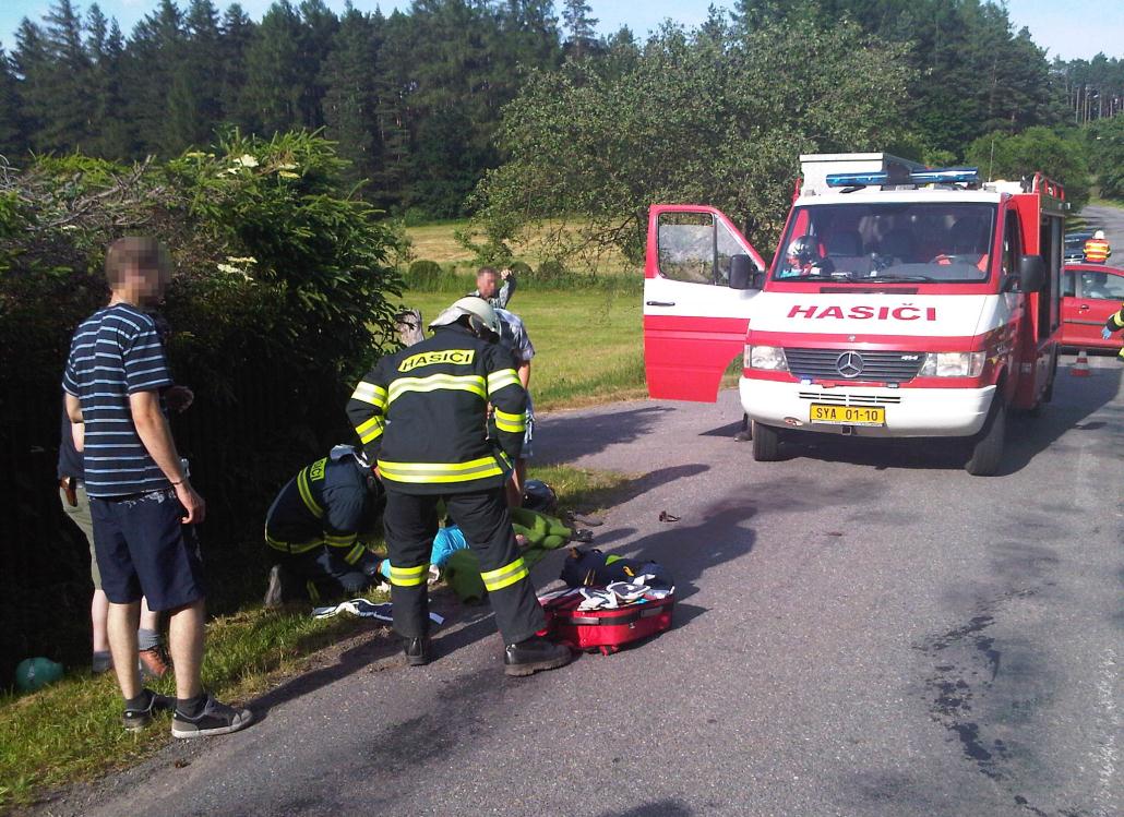 SBOR DOBROVOLNÝCH HASIČŮ INFORMUJE Sbor dobrovolných hasičů a obec Budislav pořádají 20. Trampský podvečer. Trampský podvečer pod Hradiskem v sobotu 2. 8. 2014.