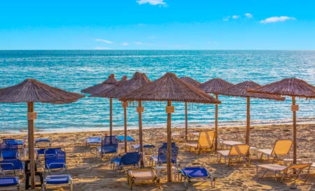 GRÉCKO - OLYMPIC BEACH HOTEL GIANNOULIS NOVINKA KVALITNÉ UBYTOVANIE KLIMATIZÁCIA V CENE PRIAMO NA PLÁŽI Kvalitný, rodinný hotel obkolesený udržiavanou záhradou priamo pri krásnej piesočnatej pláži v