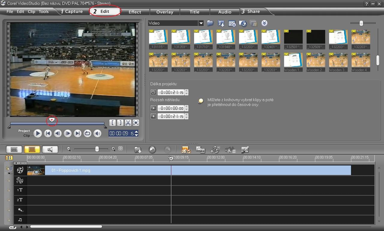Po načtení celého DVD média je možné započít samotný střih videa. V programu se přepneme na záložku číslo 2 Edit. Klipy ze seznamu videí přetahujeme na časovou osu.