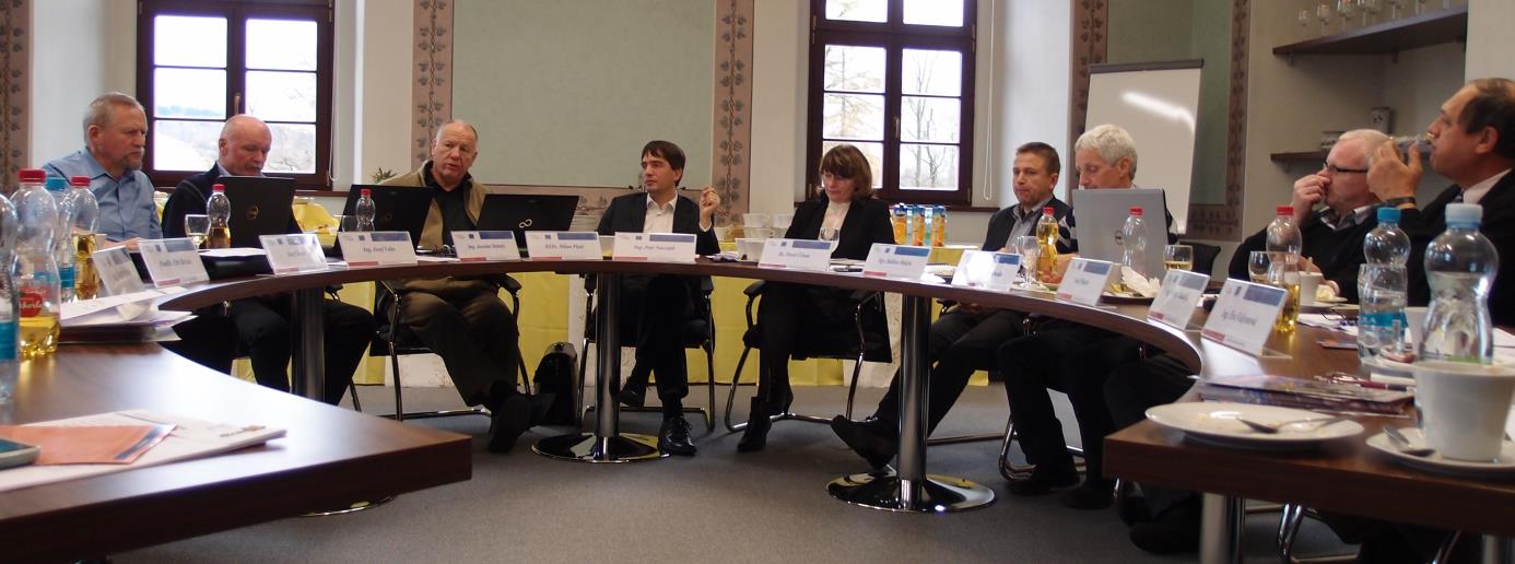 Obr. č. 14: Zasedání VRR dne 19. 11. 2014 v Ostrově Zdroj: ŘO ROP SZ 3.5.
