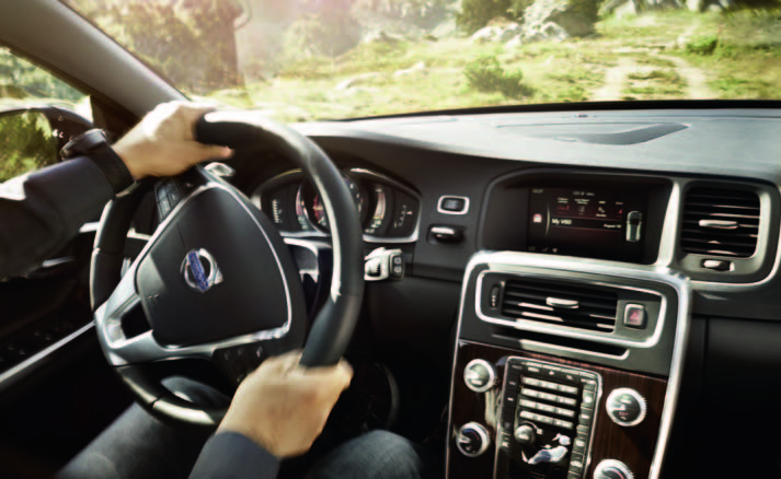 Modelová řada Volvo VOLVO V60 CROSS COUNTRY Dobrodruh, který je tím, co slibuje.
