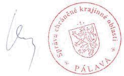přistávací plochy) vytváří vhodné podmínky pro řadu druhů motýlů, ale i dalších zástupců fauny a flóry.