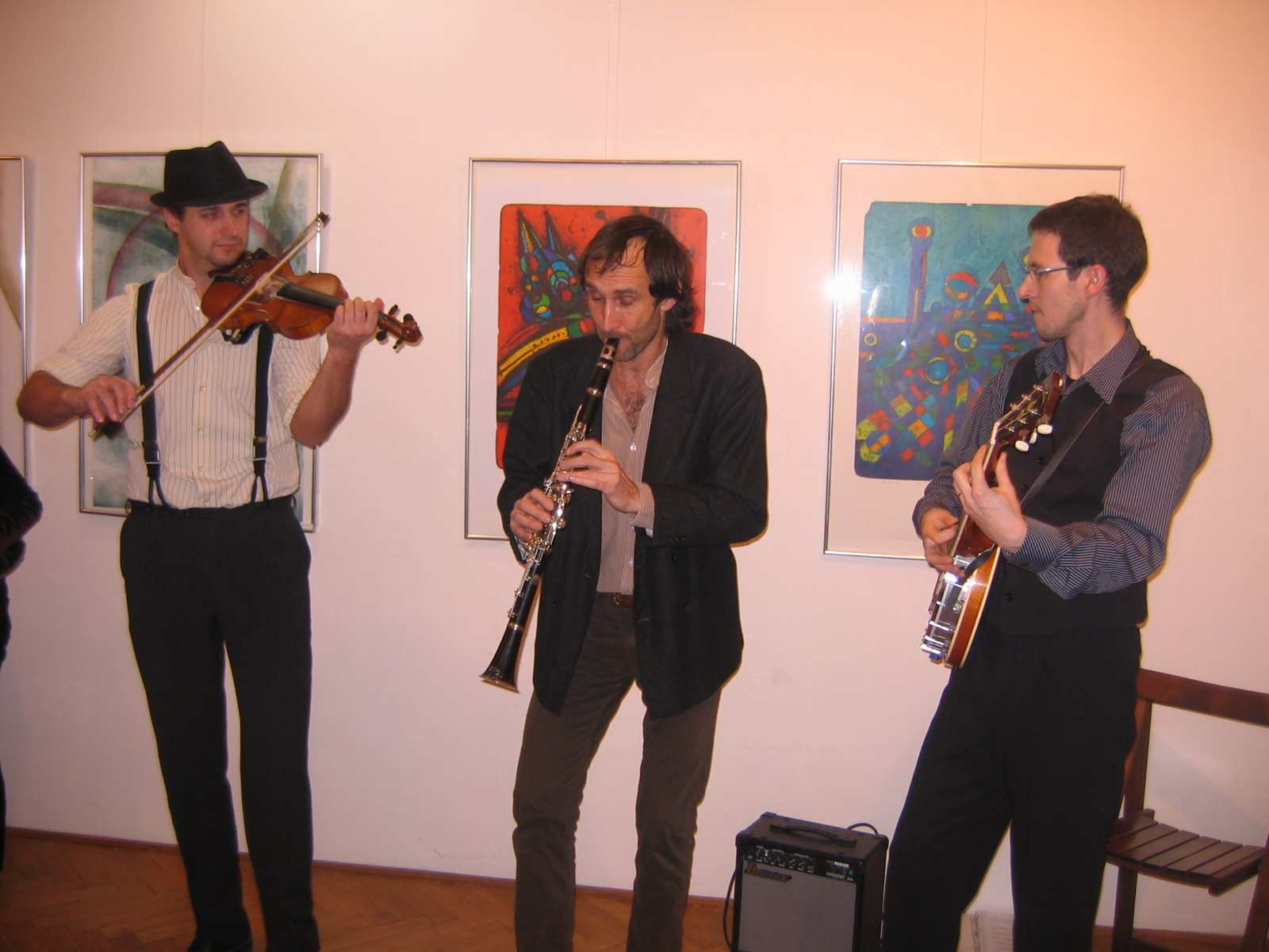 - 12 - Jubilanti HOLLARU 2011 Tak zní tradiční první výstava Galerie HOLLAR, která byla zahájena ve středu 5. ledna 2011. Výstavu zahájil v zastoupení Jiří Slíva.