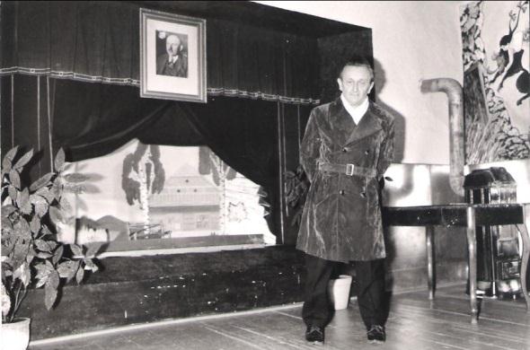 10. Jiřina Richterová, scénografka polenského loutkového divadla 94 Jiřina Richterová je dcerou Karla Klusáčka (1922 1981), který v polenském loutkovém divadle působil jako scénograf a zároveň jeden