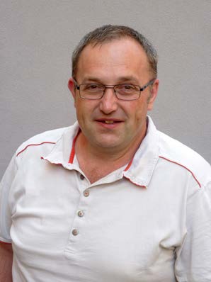 ÚVODNÍ SLOVO Mgr. Petr Žůrek, S.T.D. ředitel společnosti Milé čtenářky a vážení čtenáři této výroční zprávy, rok 2015 byl pro nás časem intenzivní práce na dokončení Strategie komunitně vedeného