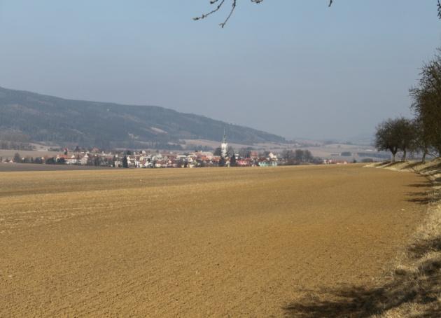 Příloha č. 17 Fotografie obce Chornice Letecký snímek obce Chornice (foto: autor) Kostel sv.