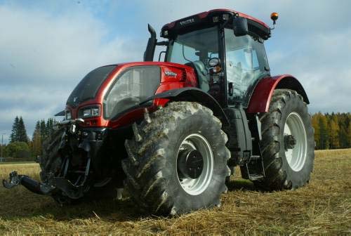 2.12 VALTRA Společnost VALTRA má společné kořeny se společností VOLVO. Obě spojuje společnost Eskilstuna Mekaniska Werkstad založená v roce 1832 Theofronem Munktellem.