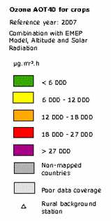 Obr. 2 Pole hodnot indexu AOT40 v Evropě, 2007 Výpočet indexu AOT40 vychází z naměřených hodnot koncentrací ozonu pouze ze stanic klasifikovaných jako venkovské a pouze pro rok 2007 (květen červenec).