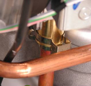 Demontáž plynového ventilu KV K SP odpojte kotel od přívodu el.