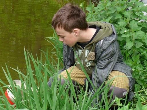 Základní školy (2. stupeň), nižší gymnázia Přehled programů: Svět barev (6. 7. třída, 120 min, 45 Kč/ 1 žák) Co se skrývá na dně (6. 9. Třída, 150 min, 55 Kč/ 1 žák) Hořká chuť čokolády (8. 9. třída, 120 min, 45 Kč/ 1 žák) Jak chutná prales (6.