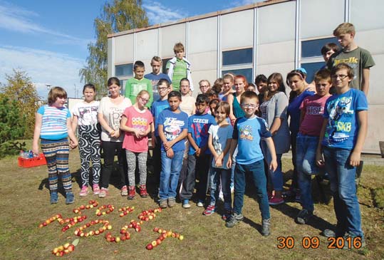 Městská knihovna Sedlčany Kpt. Jaroše 482, 264 01 Sedlčany tel.: 318 821 186 www.knihovna-se.cz Otevírací doba: P0-ST 9-18 hod., ČT zavřeno, PÁ 9-20 hod., SO 9-12 hod.