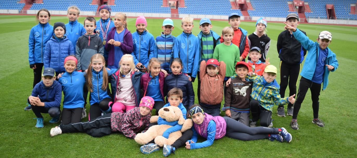 STARŠÍ ŽÁKYNĚ Krajský přebor Mistrovství Moravy a Slezska 1. Sokol Opava 34 hl.b. 856,7 p.b. 1. Sokol Opava 201,5 bodů 2. Slezan Frýdek-Místek 31 600,5 2. Slezan Frýdek-Místek 164,5 3.