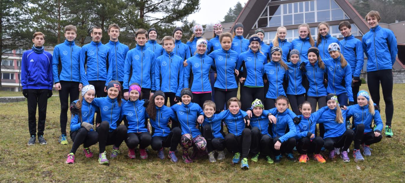 SOUSTŘEDĚNÍ Ani v roce 2016 nechyběla řada soustředění, bez nichž si dnes prakticky nikdo nedovede představit kvalitní přípravu. Pro mládež se však hlavně jedná o zpestření náročného tréninku.