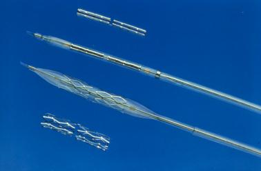 Bare Metal Intracoronary Stents Greater lumen dilation vs.