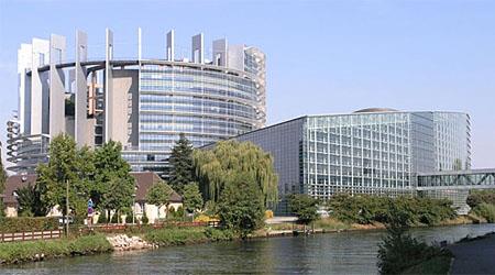 Budova Evropského parlamentu ve Štrasburku autor neznámý; http://is.muni.