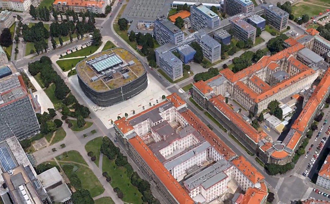 2.1.2 Digitální model povrchu Digitální model povrchu (Digital Surface Model) je přesný 3D model daného území. Na rozdíl od digitálního modelu reliéfu jsou přítomny všechny přírodní i umělé objekty.