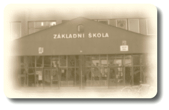 Školní vzdělávací program Dobrá škola dobrý start květen 2010 školní rok 2009-2010 VÝSTUPY UČIVO POZNÁMKY JV: Rozliší spisovný jazyk, nářečí a obecnou češtinu a zdůvodní jejich užití.