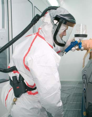 3M Flowstream regulátor Tento regulátor poskytuje možnosť individuálneho nastavenia a neustálej kontroly prívodu vzduchu a je možné ho kombinovať so všetkými typmi hlavových dielov.