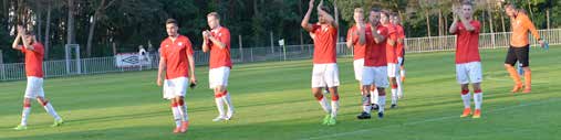 OSTRÁ ROZHODLA PROTI POSLEDNÍMU TRUTNOVU V PRVNÍ PŮLI S.S. Ostrá vs MFK Trutnov 3:0 (3:0) ZÁPASY SOUPEŘŮ V MINULÉM KOLE Branka: 20. Mařík, 21. Petlička, 41. Herzán. Hlavní rozhodčí: Kapoun.