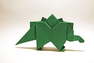 Tradiční španělská dóza (str. 106). Mindaugas Cesnavicius: Stegosaurus (str. 108). Interpretace Mindaugas Cesnavicius. Joseph Fleming: Netopýr (str. 112).