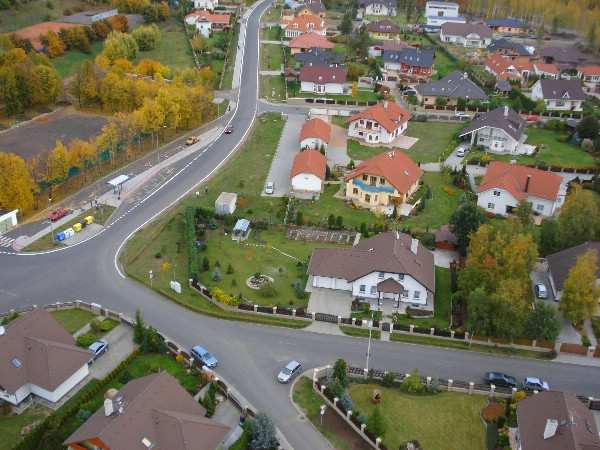 Čepirožská výsypka Pohled na původní stav výsypky Rodinné domky na výsypce Nedílnou