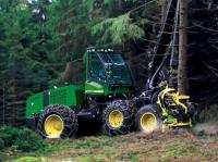 3.) Harvestor + vyvážecí traktor (P - OM) cca 20% Tato vysoce mechanizovaná technologie lesní těžby je na LHC používána cca z 20% podílů technologií v obnovních těžbách.