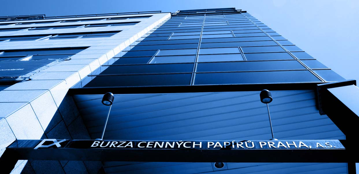 Klíčové roční údaje Klíčové roční údaje za období 2000 2006 2006 2005 2004 2003 2002 2001 2000 Počet burzovních dnů 251 253 252 251 250 250 249 Akcie a podílové listy Celkový objem obchodů (mld.