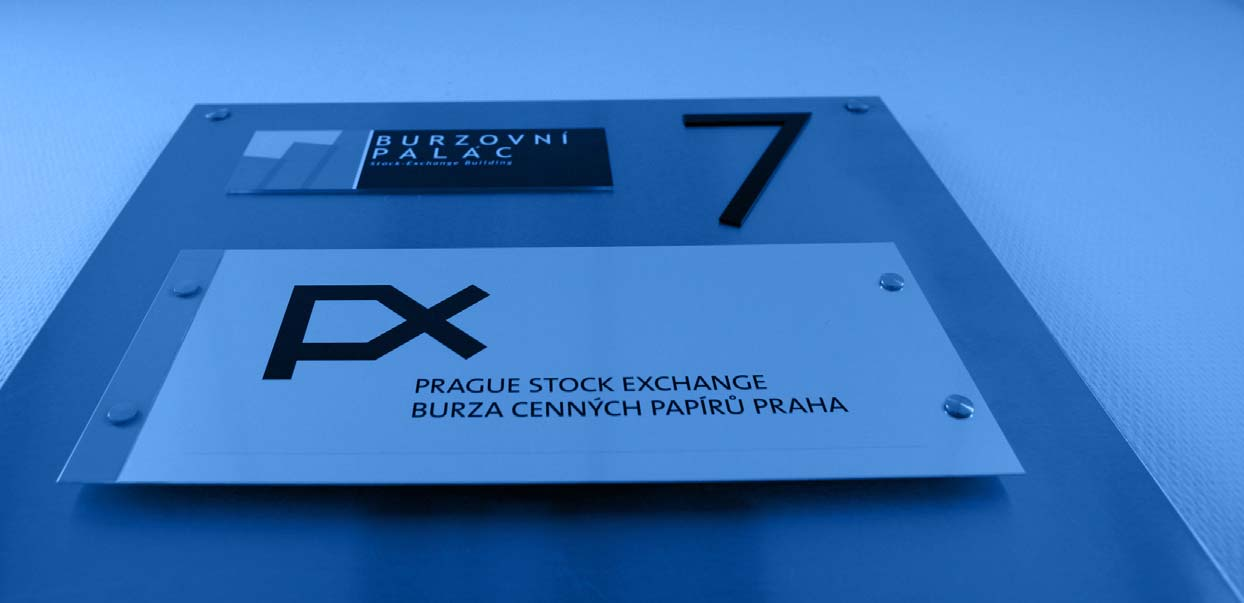 Významné události v roce 2007 29. leden Nabídka derivátů pražské burzy se rozrostla o tzv. single stock futures na emise ČEZ a ERSTE BANK. 1.