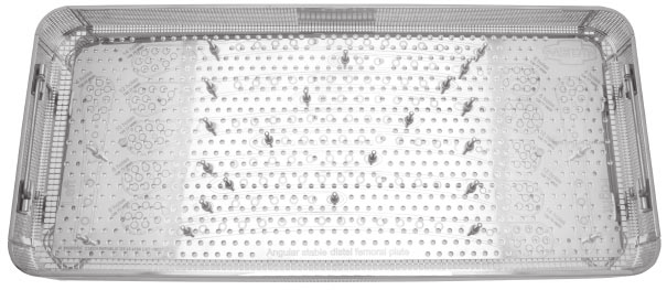 PERIPROTETICKÉ POŠKOZENÍ FEMURU Dlaha přímá úhlově stabilní 10 otvorů; 186 mm 129 78 5025 0111526 12 otvorů; 220 mm 129 78 5035 0111526 14 otvorů; 254 mm 129 78 5045 0111526 16 otvorů; 288 mm 129 78