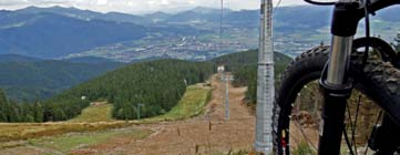 STreDiSKá JaSenSKÁ DolIna 1 Kráľovná na turčianskej strane Veľkej Fatry. Pre krásu aj široké spektrum služieb počas celého roka patrí Jasenskej doline pomyselná korunka právom.