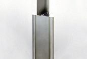 Dilatace Procover GJF/40 a GJF/50 jsou systémové dilatace z hliníku vhodné k snášení větších pohybů stahování a roztahování podlah, zejména na velkých plochách.