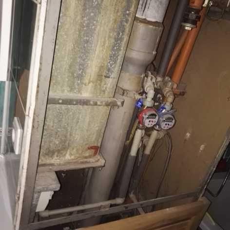 Fotodokumentace nemovitosti chodba pokoj 1