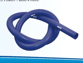 KOLENO SILIKONOVÉ 1 Trojopletové silikónové prepoje pre chladiace systémy E C až +10 C Trojvrstvá syntetická guma z polyesteru Silikónová guma, modrá, odolná chladiacim kvapalinám Silikónová guma,