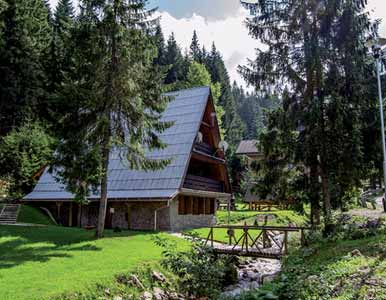 15 800 m BS CHATA JASNÁ LÚČKY 190 poloha: Demänovská dolina, Jasná - Lúčky, centrum - 1,2 km, lanovka Zahrádky - 800 m vybavenost a služby: společná místnost s TV sat.