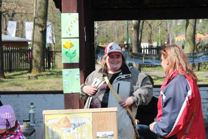 Počasí nám přálo, a tak jsme v sobotu vyrazili nejprve k nedalekému skiareálu. Odpoledne jsme pak cestou k chatě Megovka pátrali po studánkách a pramíncích.
