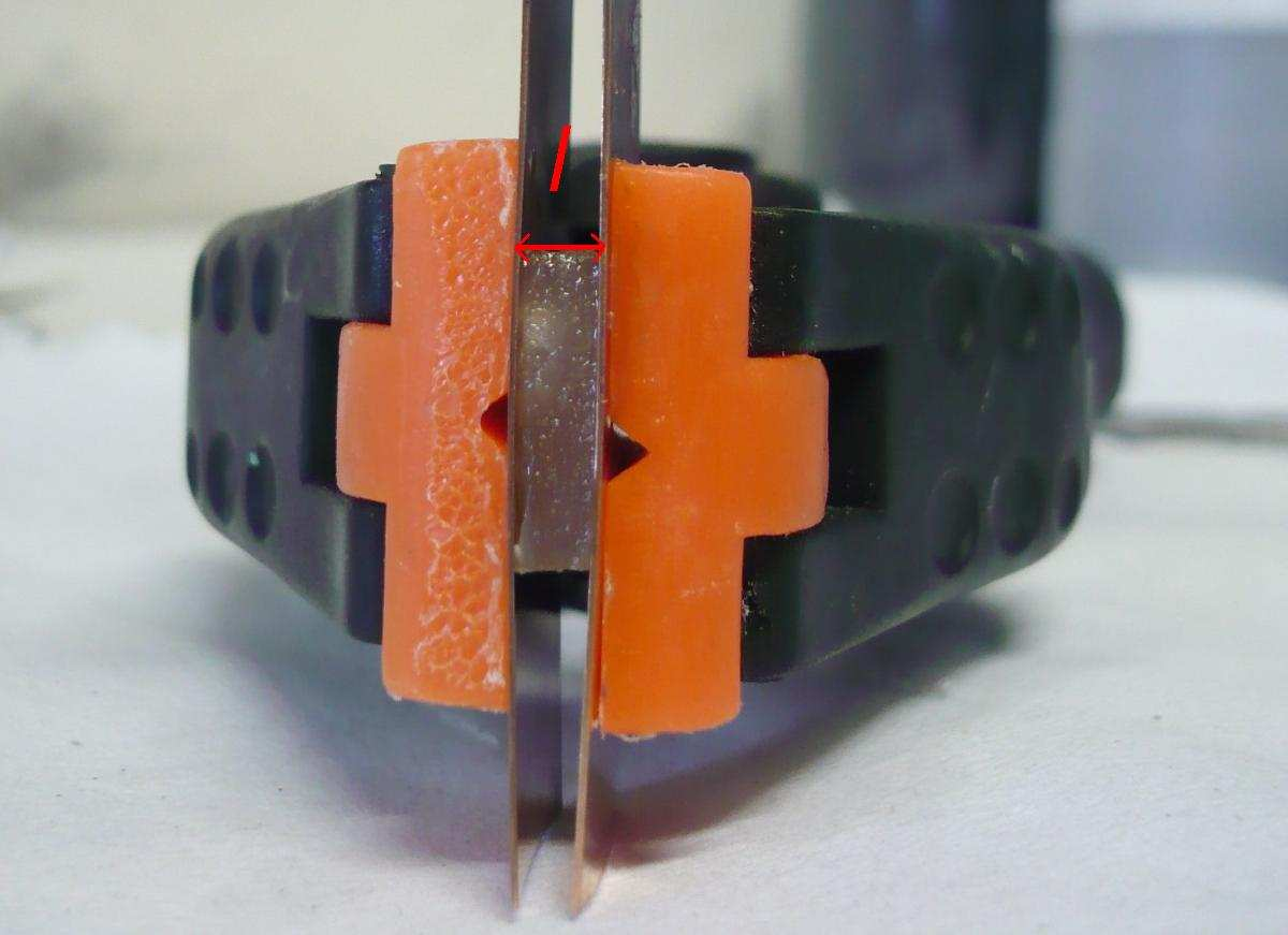 Obrázek 18 detail vodivostní cely, parametr l vzdálenost měděných elektrod 5.