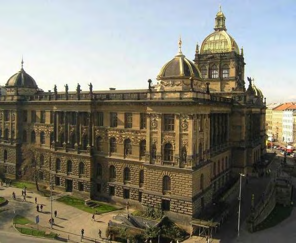 Národní muzeum založeno 1818, historická budova otevřena 18.