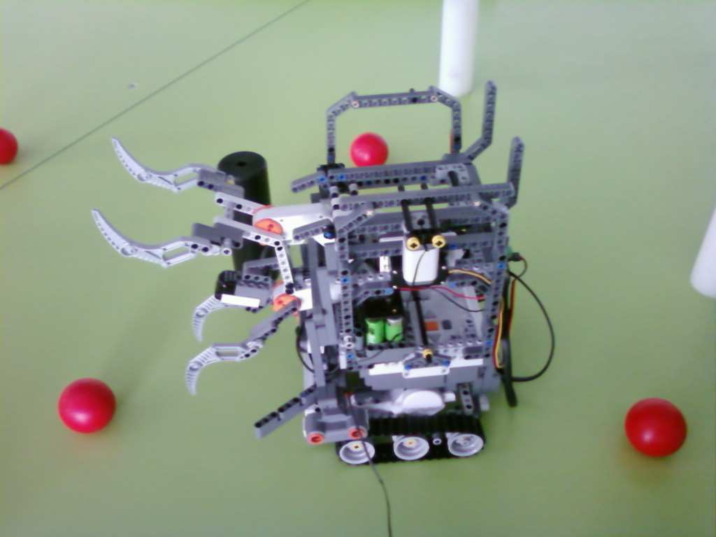 Konstrukce robota 43 A Konstrukce robota Obr.