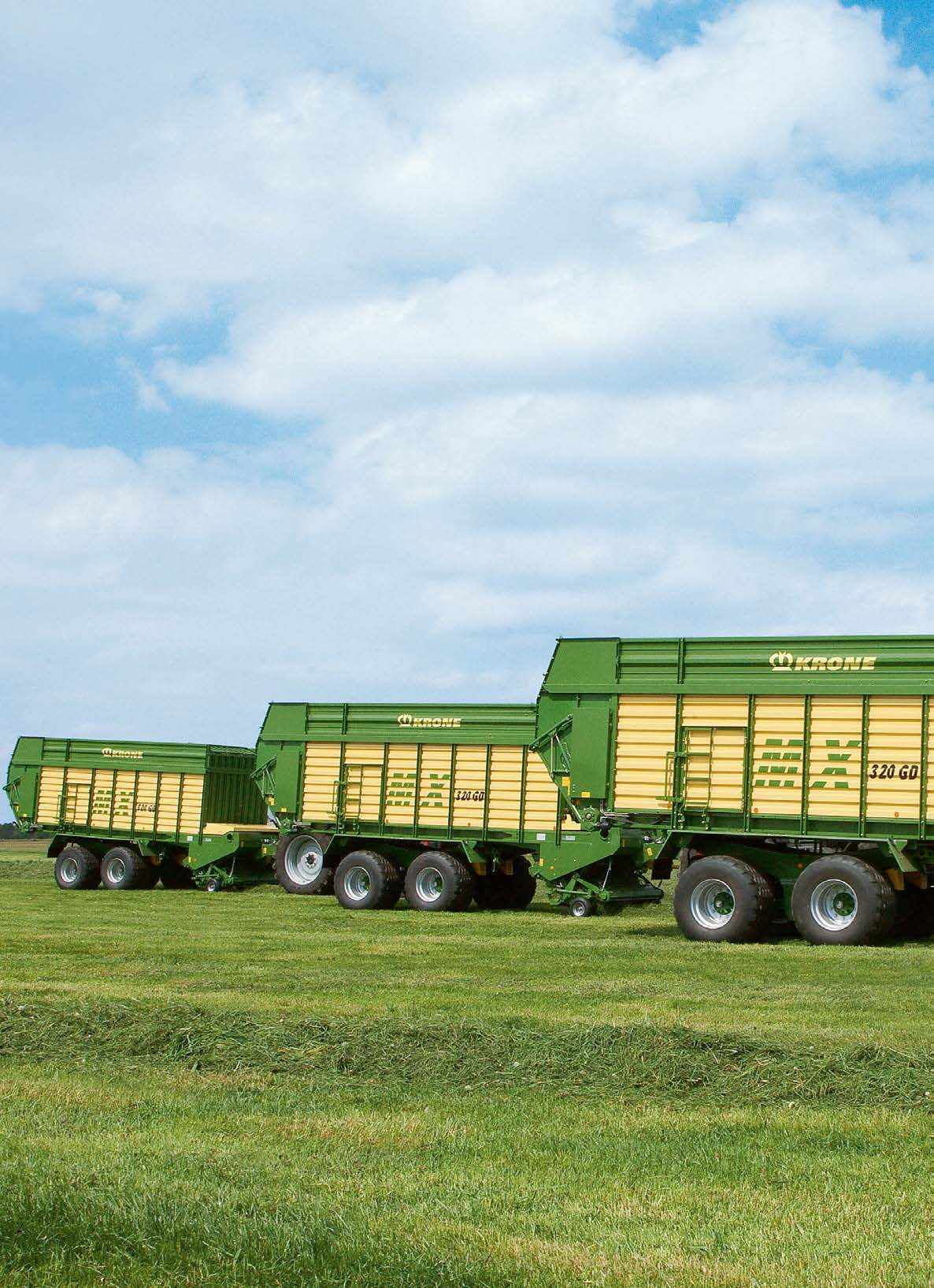 KRONE MX Radostná sklizeň Neřízené sběrací ústrojí EasyFlow Velký řezací a dopravní rotor s širokými podávacími plochami z Hardoxu Nůžkový řez maximálně s 41 noži Stranově výklopný nožový nosník