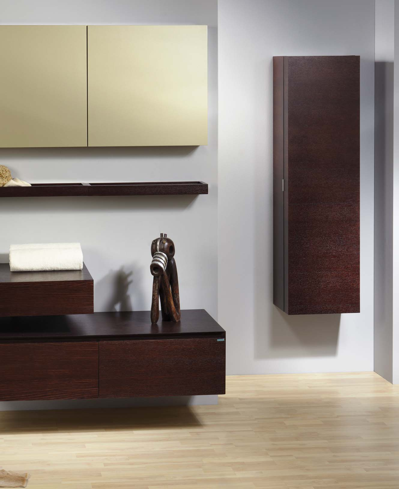 Spaces, dýha dub mořený na wenge, lak pearl beige mat, umyvadlo Azzurra Square /