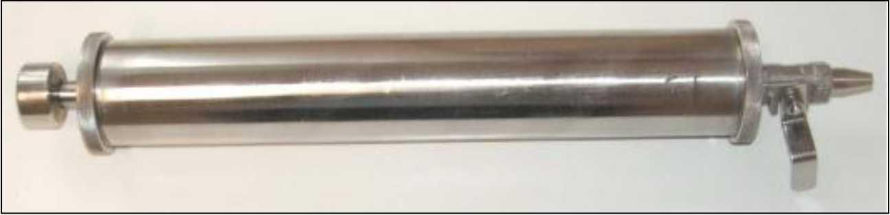 PIPETA PRO ODBĚR PLYNU Využití: Plynová pipeta s pístem je určená pro odběr a dočasné uskladnění plynu. Funkce: Po otevření ventilu se vytažením rukojeti nasaje plyn.