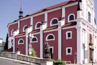 Klášterec nad Ohří Historické město roku 1998 PŘÍKLADY OBNOVY (částky uváděné v tisících Kč) 1. Název: Zámek - Salla terrena - rekonstrukce Využití: výstavy, koncerty Realizace v r. 1999 Autor: Ing.