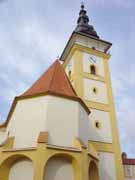 Moravské Budějovice 2b PŘÍKLADY OBNOVY (částky uváděné v tisících Kč) 1. Název: Obnova budovy zámku - oprava krovu a oken Využití: objekt slouží jako muzeum. Realizace v r.