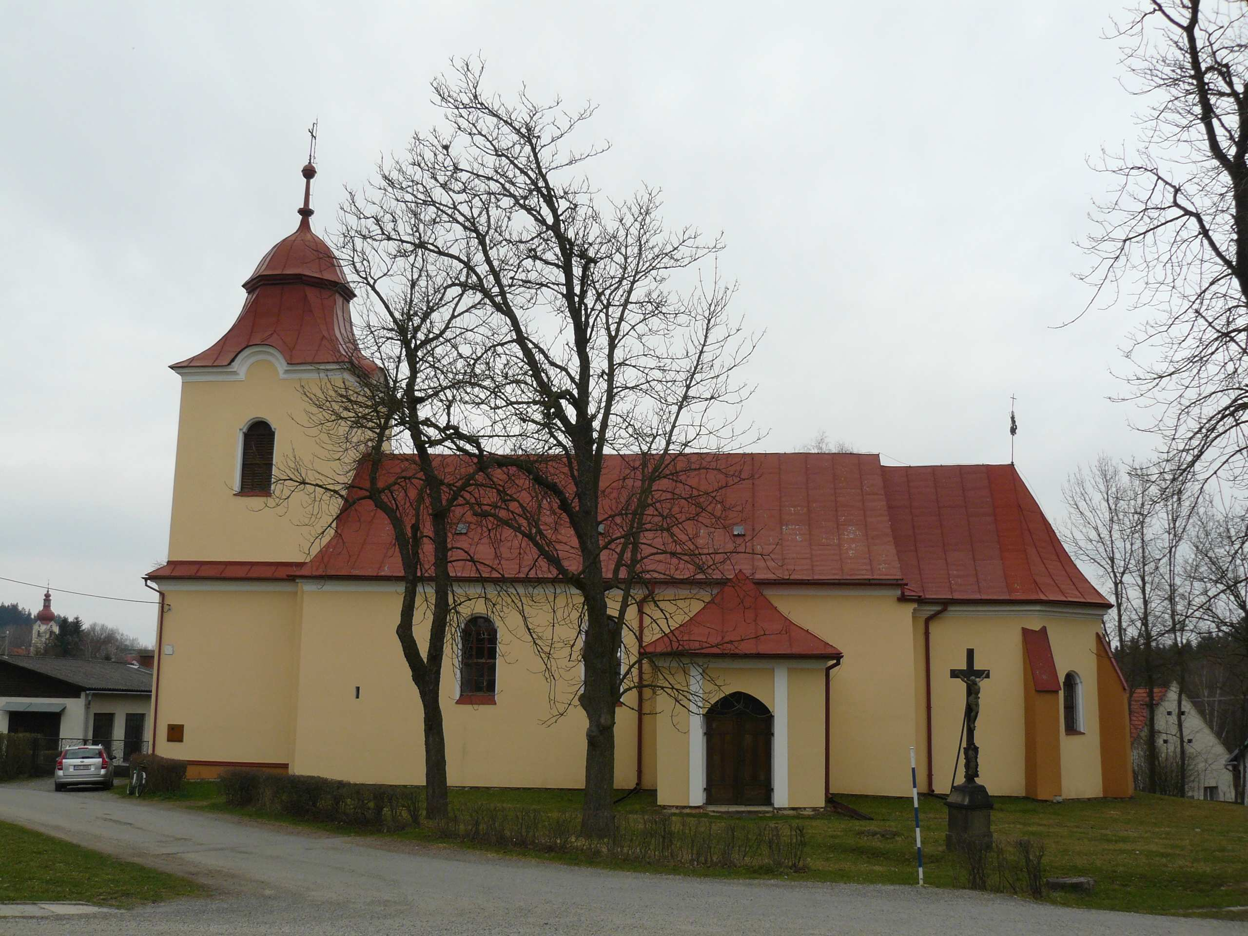 Kostel sv. Markéty Kostel Sv. Markéty je tradičním hnízdištěm opeřených stíhačů rorýsů obecných (Apus apus).