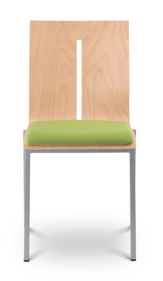 twist Twist zahrnuje stohovatelné židle i barové sezení. Paleta jednotlivých modelů a jejich provedení je skutečně široká.