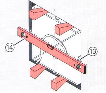 zařízněte stavební průchodku (5) v přesně naměřené délce. dbejte na to, abyste průchodku zařízli na straně, kde nejsou umístěny připevňující šrouby (4).